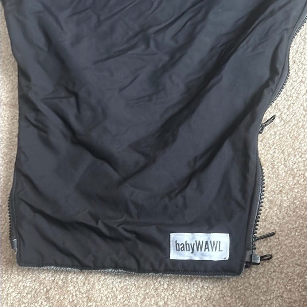 BabyWAWL Black Zip-Up Cover